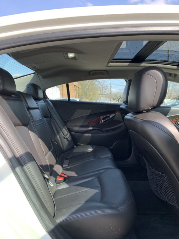 2013 Buick Lacrosse Image 9