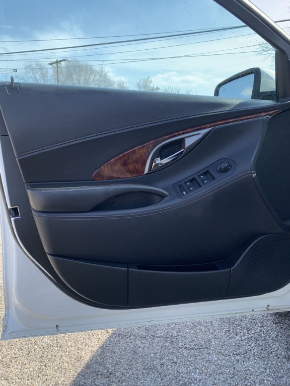 2013 Buick Lacrosse Image 16