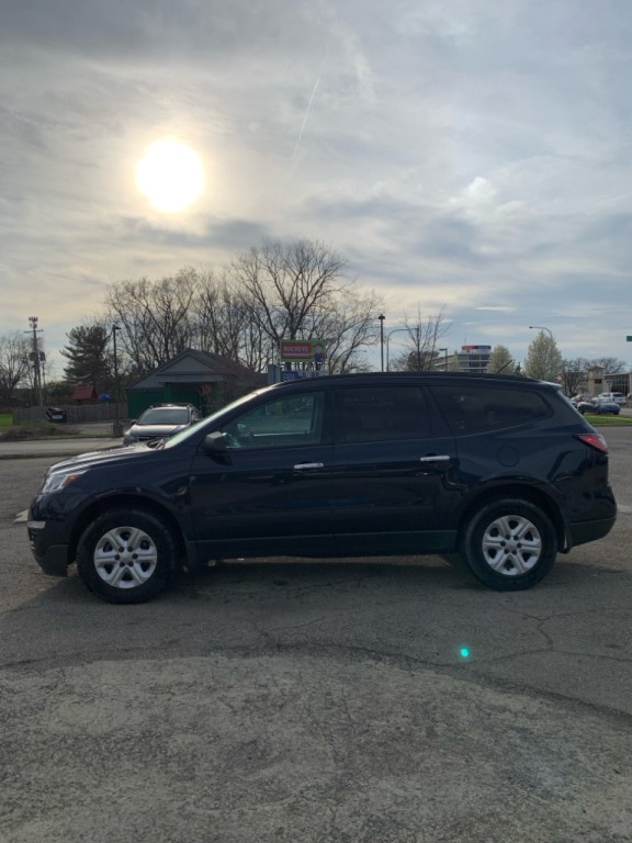 2015 Chevrolet Traverse Image 3