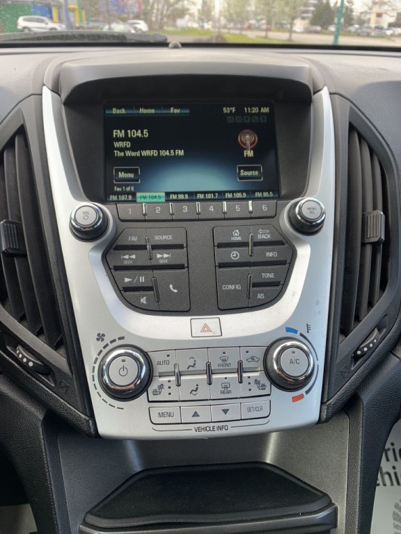 2017 Chevrolet Equinox Image 18