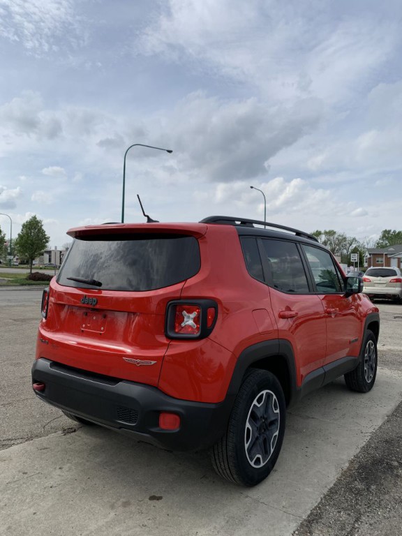 2016 Jeep Renegade Image 4