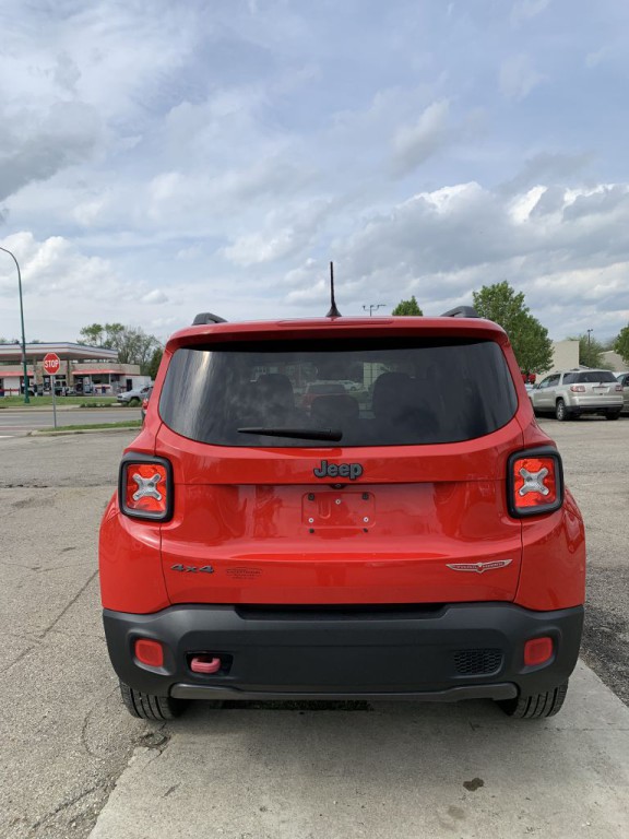 2016 Jeep Renegade Image 6