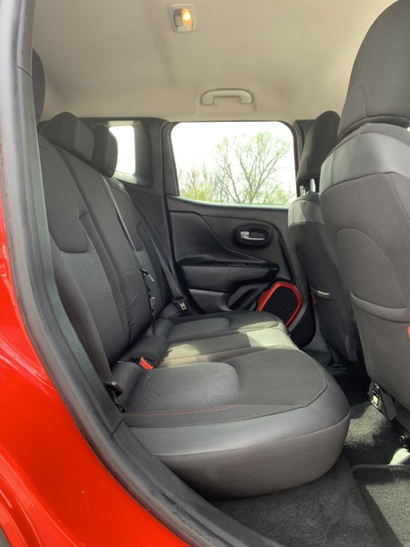 2016 Jeep Renegade Image 15
