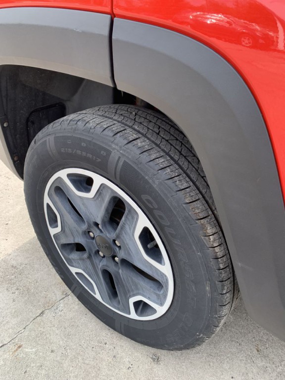 2016 Jeep Renegade Image 20