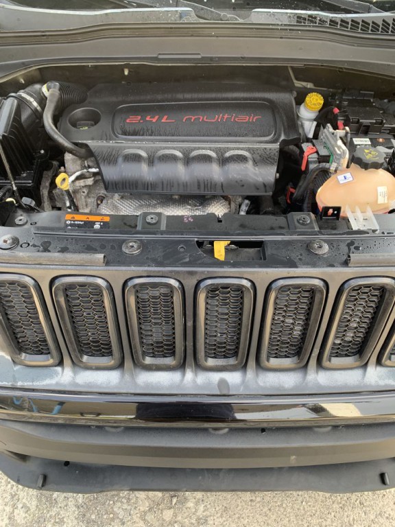 2016 Jeep Renegade Image 24