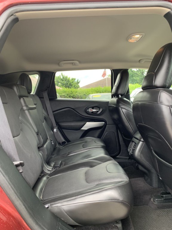 2018 Jeep Cherokee Image 11
