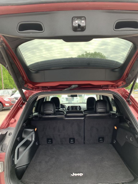 2018 Jeep Cherokee Image 13