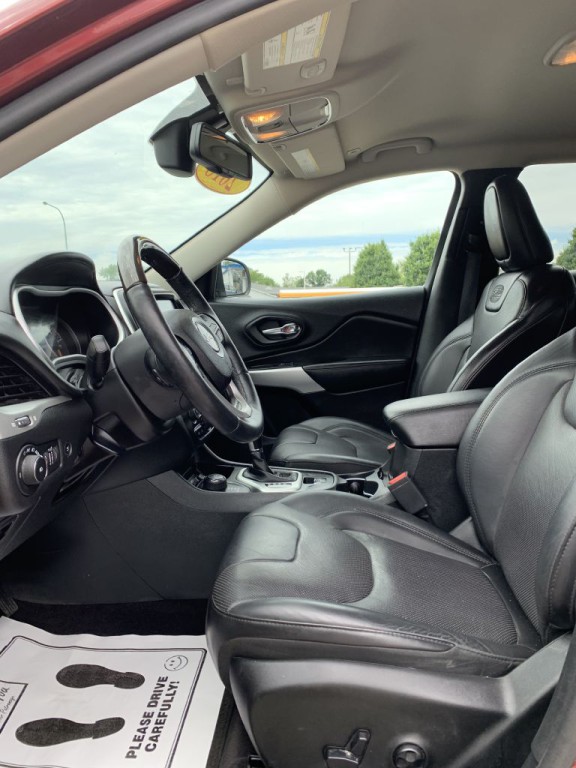 2018 Jeep Cherokee Image 16