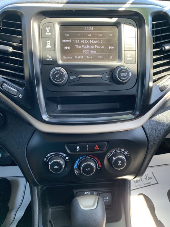 2014 Jeep Cherokee Image 18