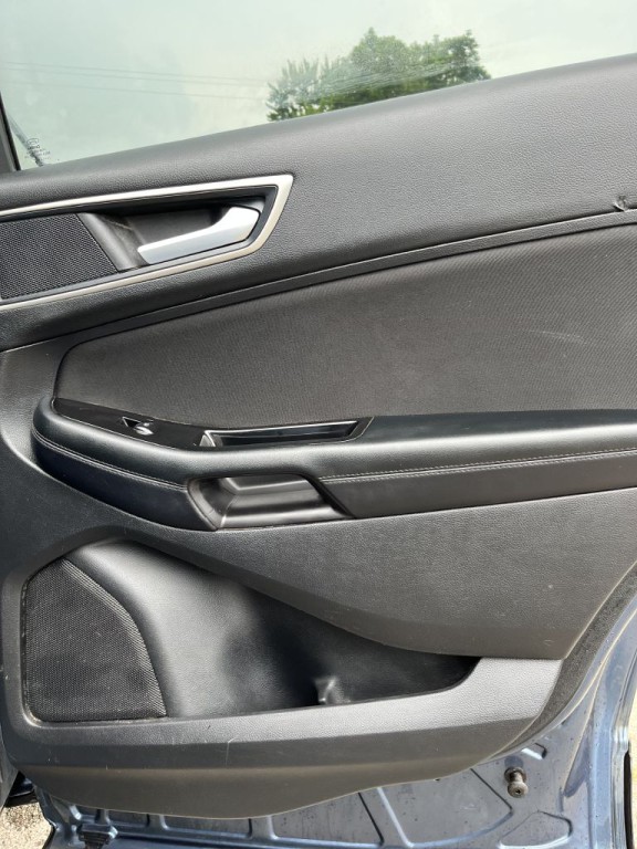 2018 Ford Edge Image 10