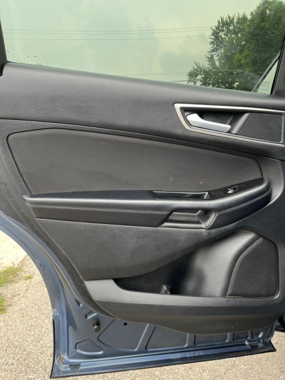 2018 Ford Edge Image 13