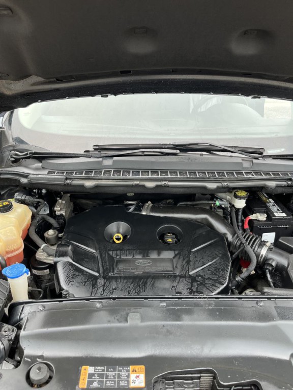2018 Ford Edge Image 19
