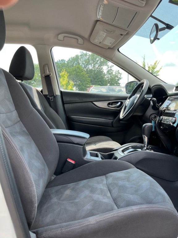 2016 Nissan Rogue Image 7