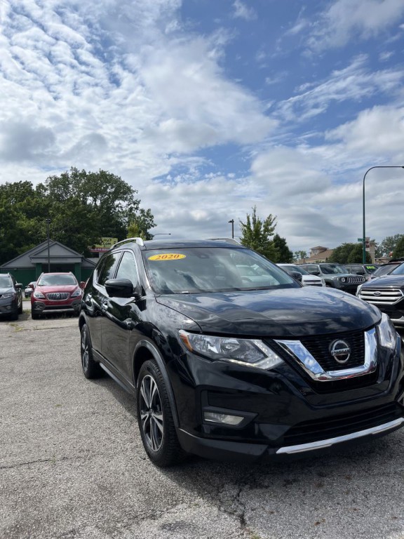 2020 Nissan Rogue Image 1