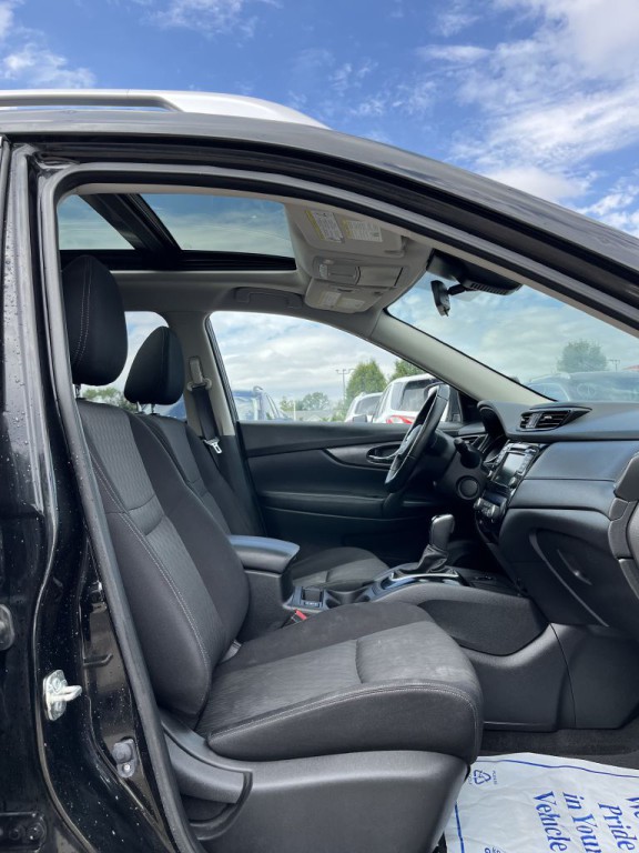 2020 Nissan Rogue Image 10