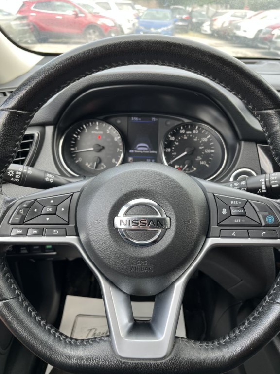 2020 Nissan Rogue Image 18