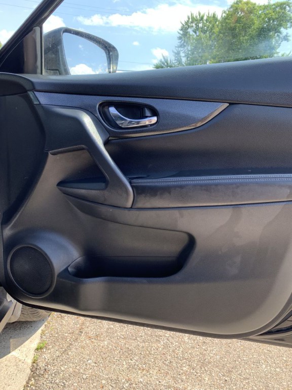 2016 Nissan Rogue Image 7