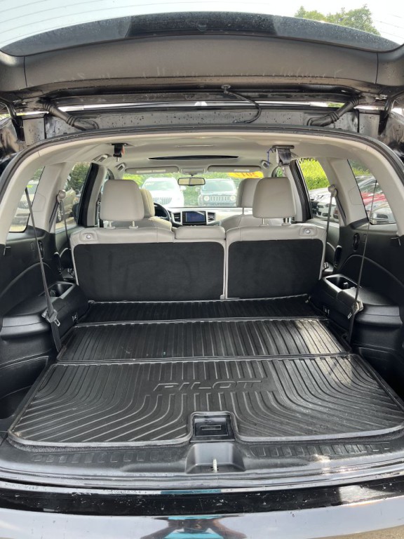 2017 Honda Pilot Image 11
