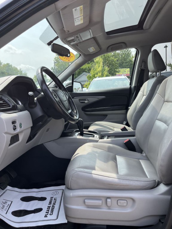 2017 Honda Pilot Image 13