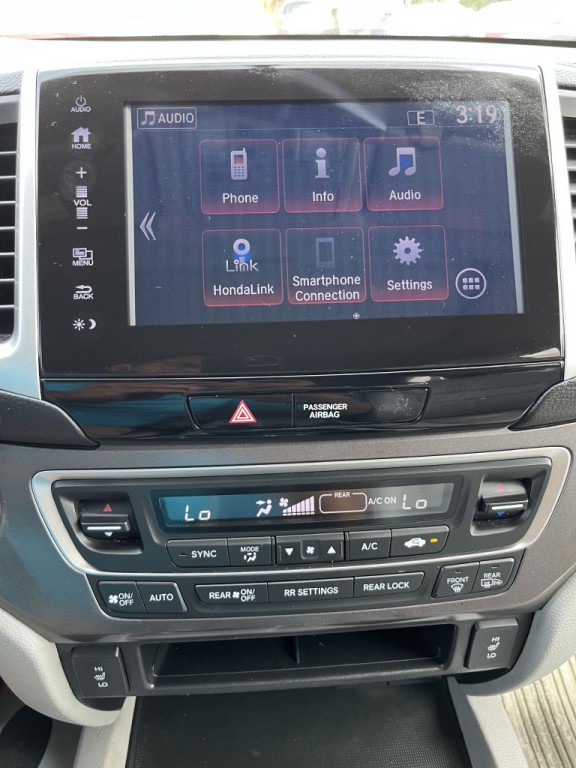 2017 Honda Pilot Image 14