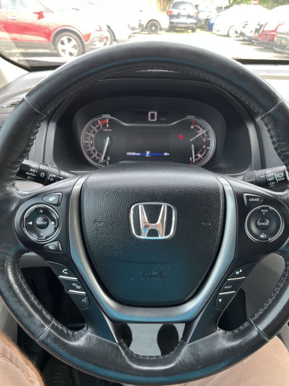 2017 Honda Pilot Image 16