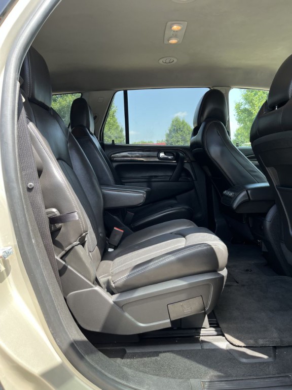2016 Buick Enclave Image 15