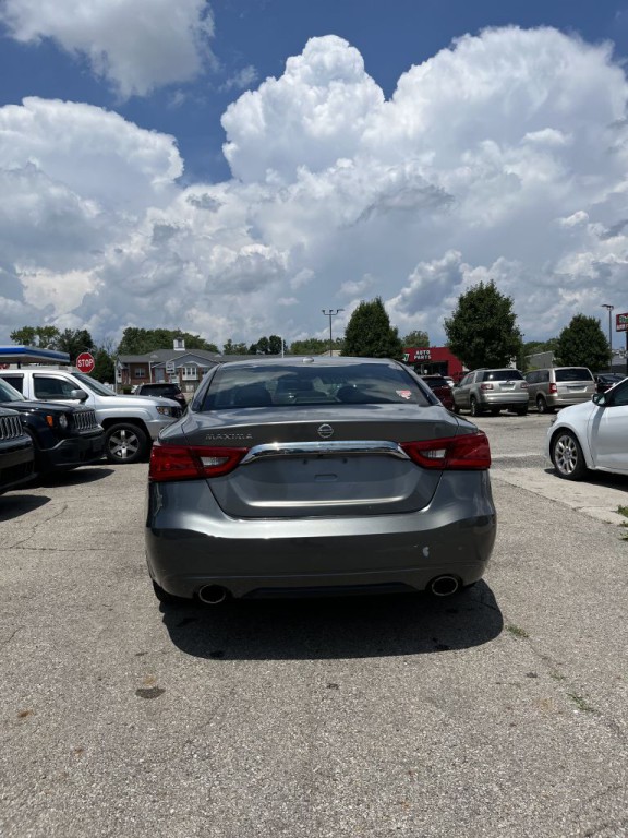2017 Nissan Maxima Image 5