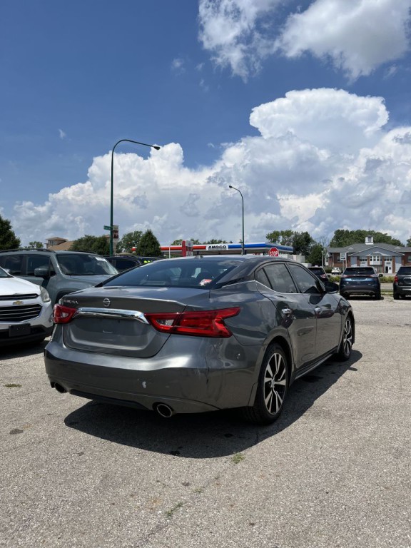 2017 Nissan Maxima Image 6