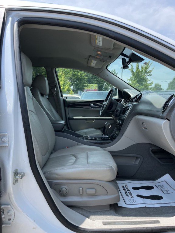 2017 Buick Enclave Image 7