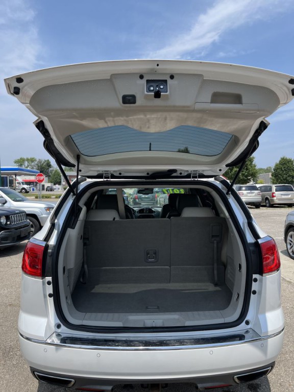 2017 Buick Enclave Image 12
