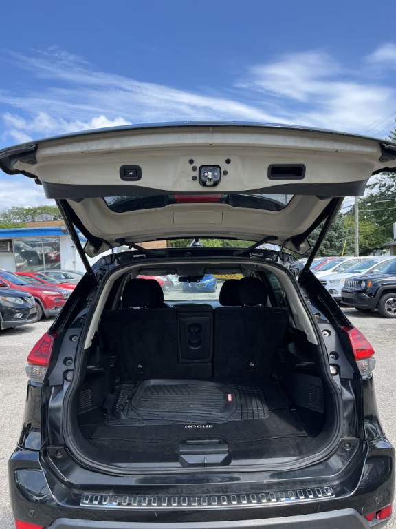2019 Nissan Rogue Image 10