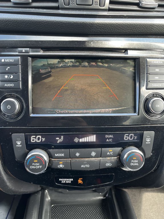 2019 Nissan Rogue Image 14