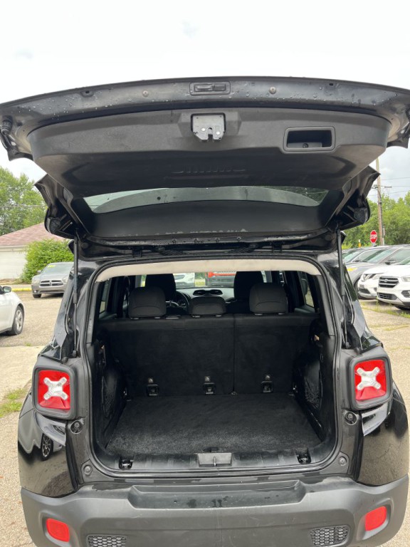 2017 Jeep Renegade Image 11