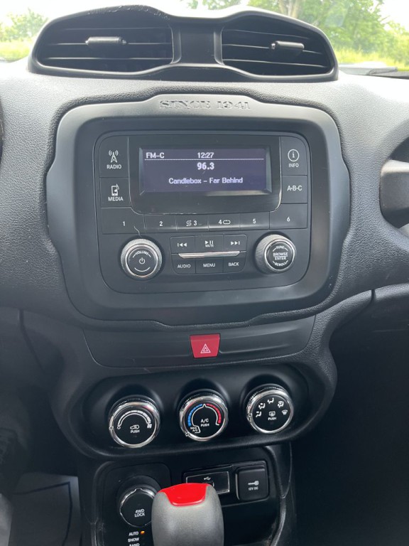 2017 Jeep Renegade Image 16