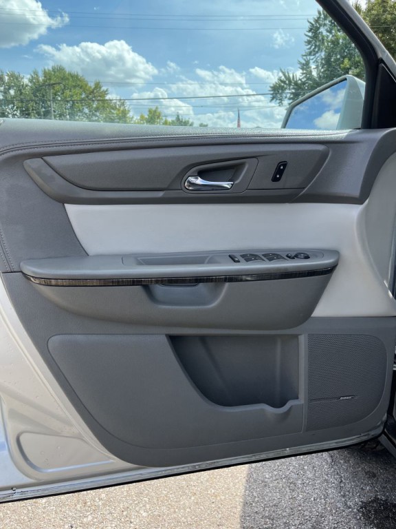 2015 GMC Acadia Image 13