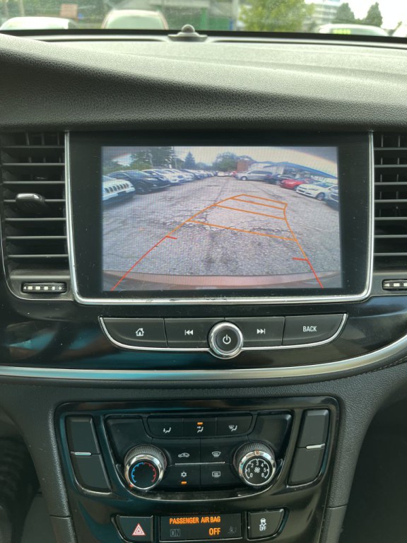 2017 Buick Enclave Image 17