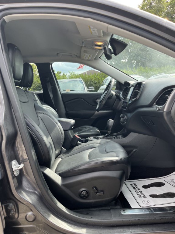 2019 Jeep Cherokee Image 7