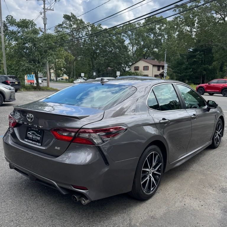 2021 Toyota Camry Image 6