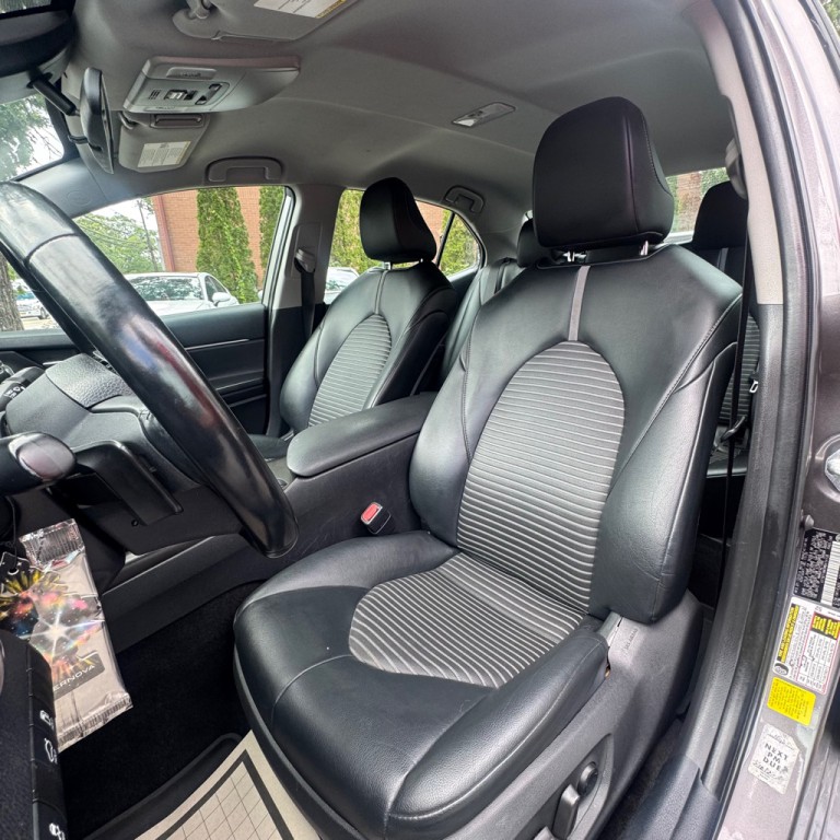 2021 Toyota Camry Image 16