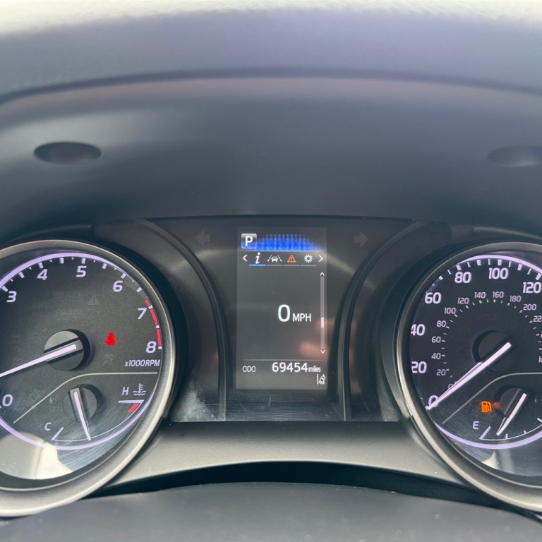 2021 Toyota Camry Image 19