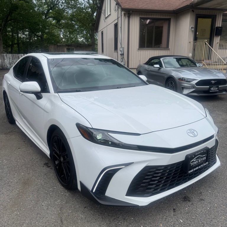 2025 Toyota Camry Image 8