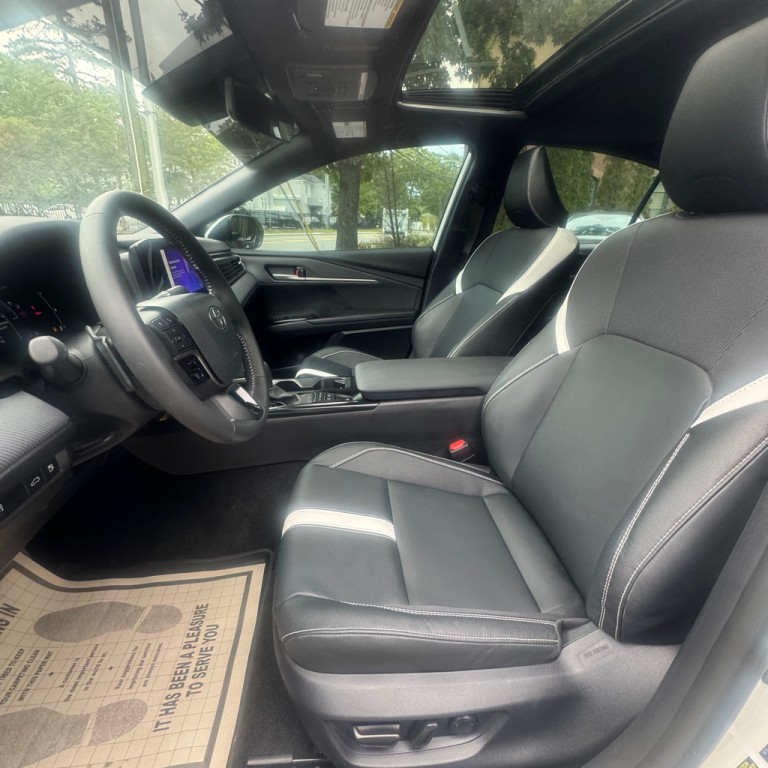 2025 Toyota Camry Image 18