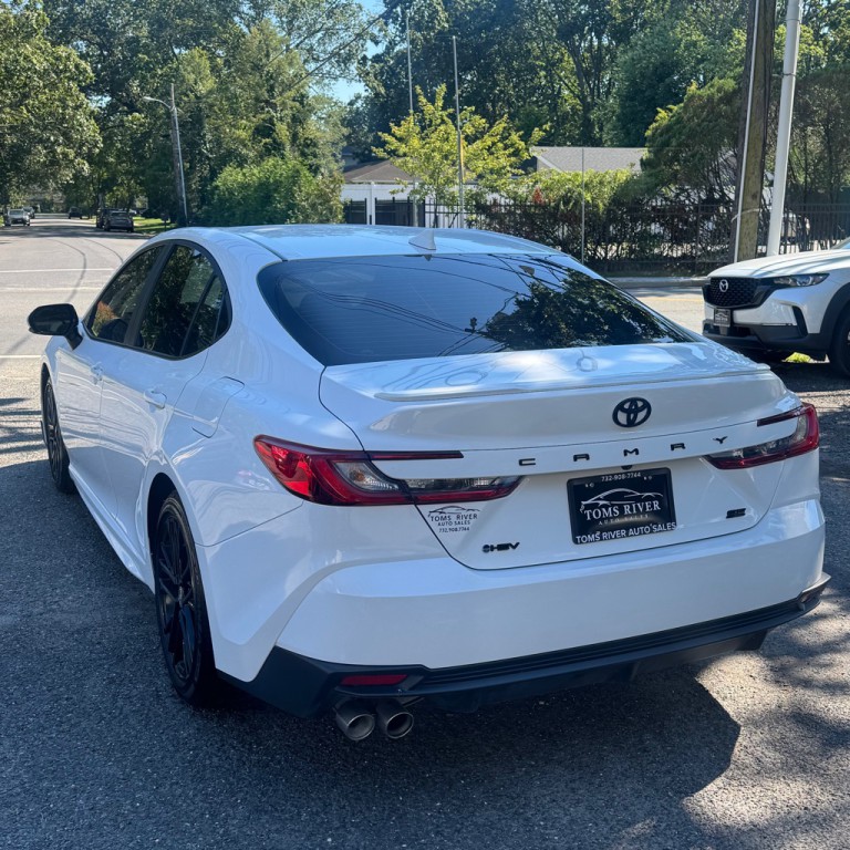 2025 Toyota Camry Image 4