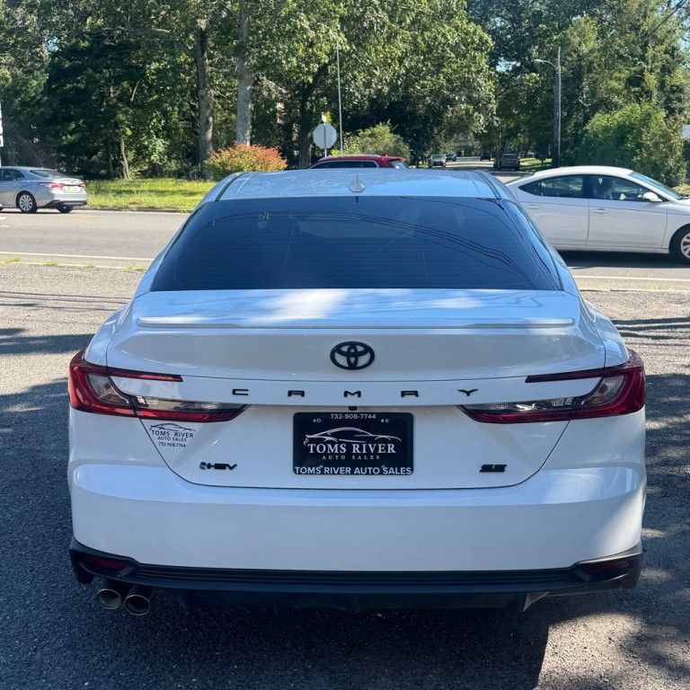 2025 Toyota Camry Image 5