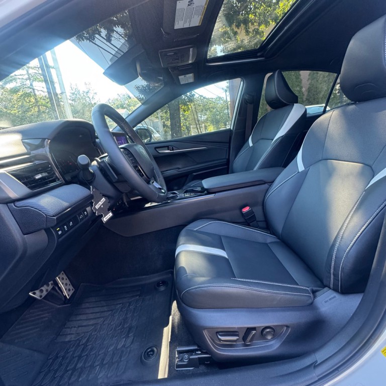 2025 Toyota Camry Image 18
