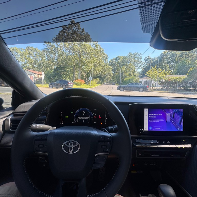 2025 Toyota Camry Image 19