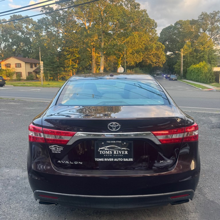 2014 Toyota Avalon Image 5