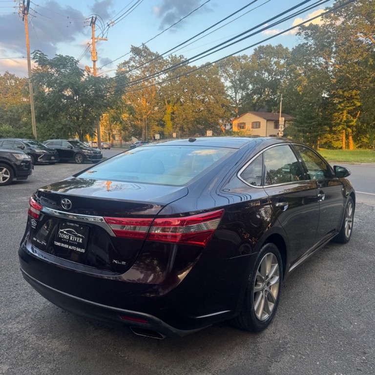 2014 Toyota Avalon Image 6