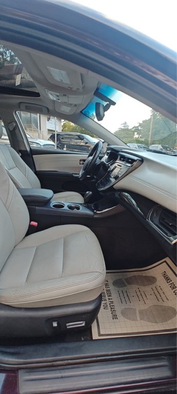 2014 Toyota Avalon Image 16