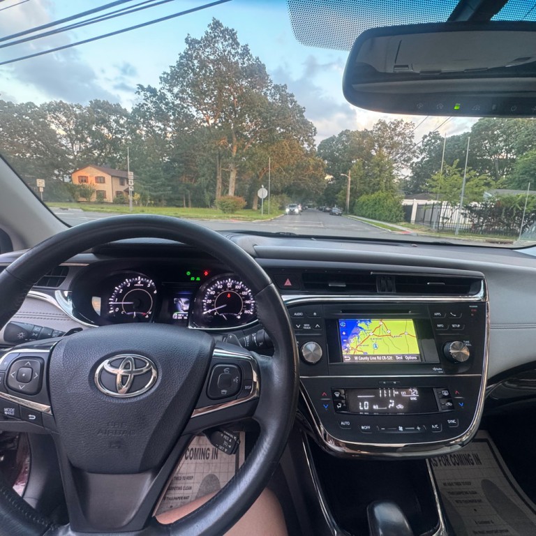 2014 Toyota Avalon Image 19